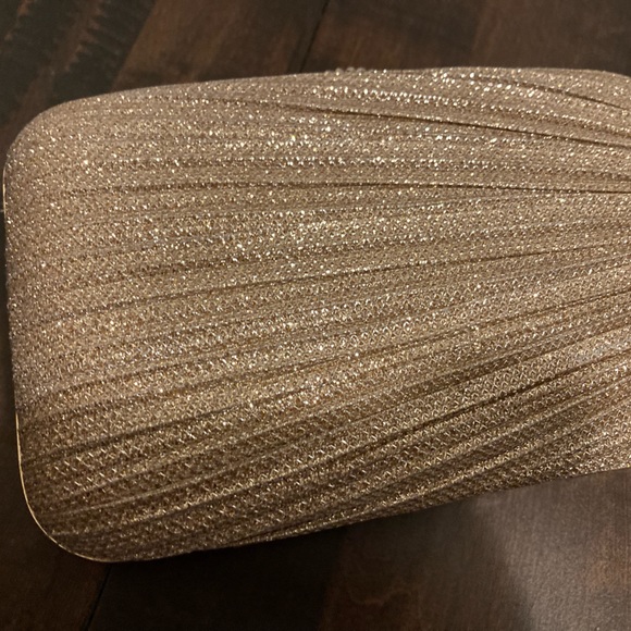Gold Clutch - evening bag - Picture 2 of 4